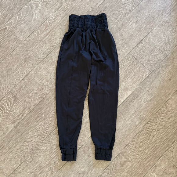 Five Dancewear, Mesh Detail Jogger Pants with Pockets in Black, YM