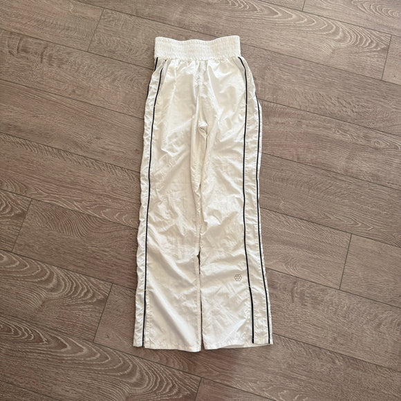 Honeycut, Brooklyn Cargo Pants With Pockets in White, AXXS Women's 0/2 - Final Sale